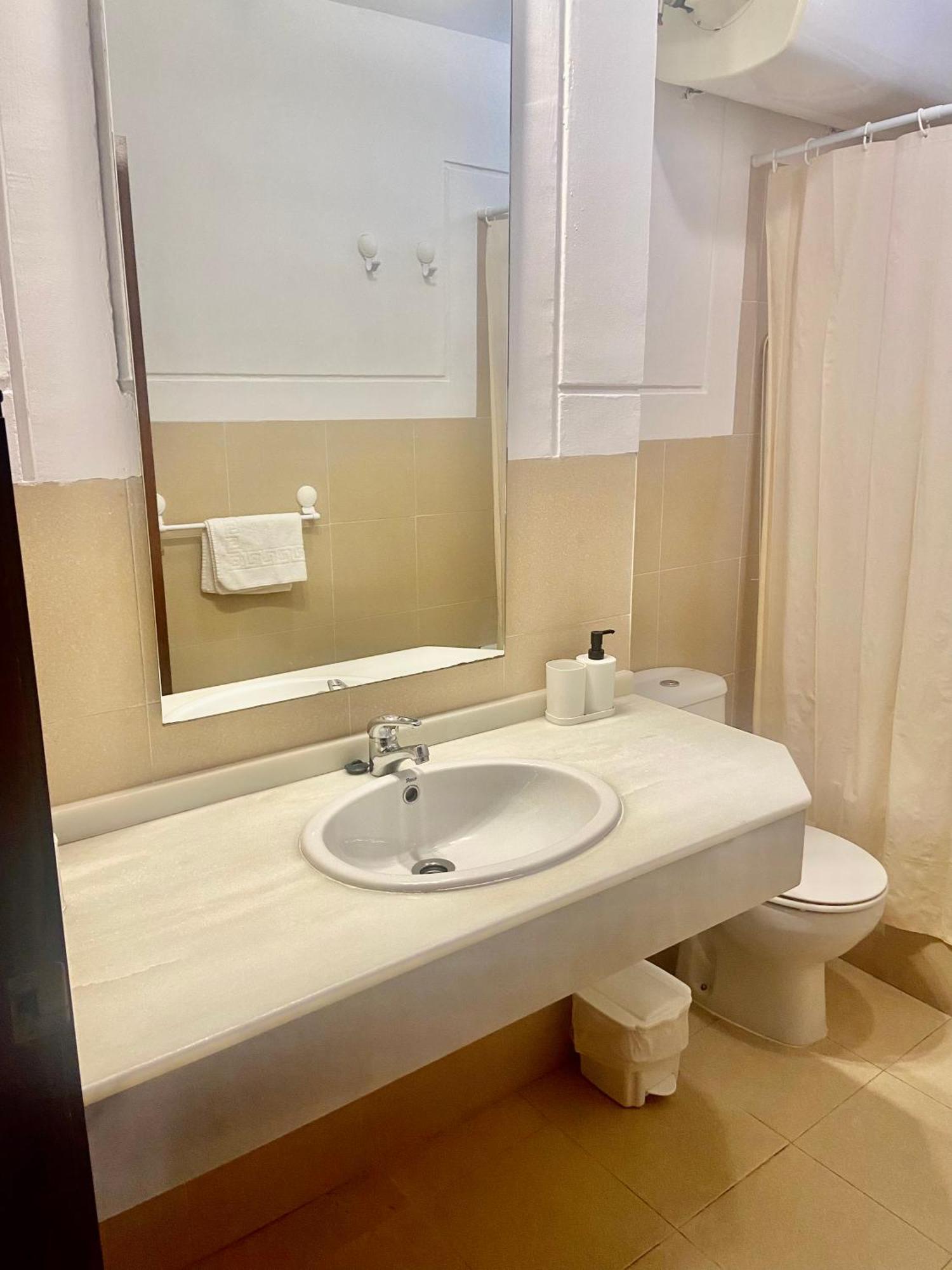 9753 Apartamento Corte Ingles 科爾多瓦 外观 照片